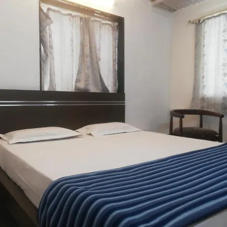 Leela Villa - Ancient Redstone Escape Panchgani Exterior photo