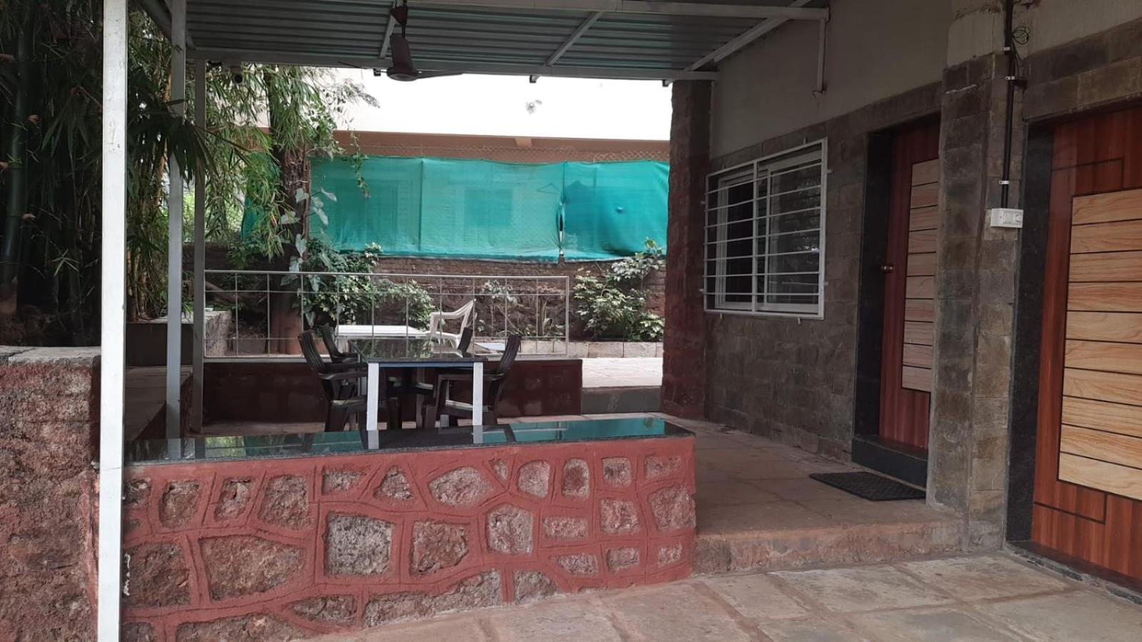 Leela - Ancient Redstone Escape Villa Panchgani